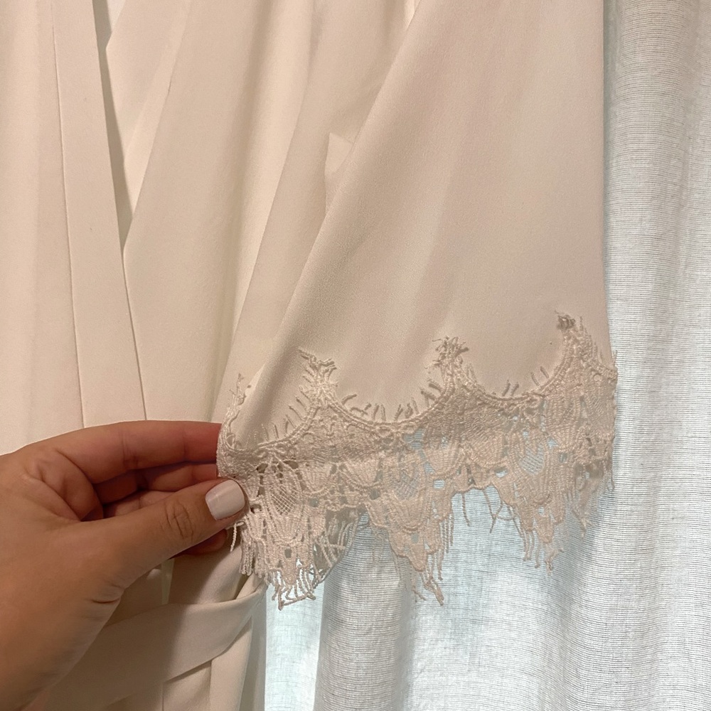 White Lace Bridal Robe - Picture 2 of 4